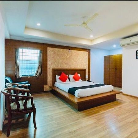 Seasons Residency Hotell Bangalore Exteriör bild