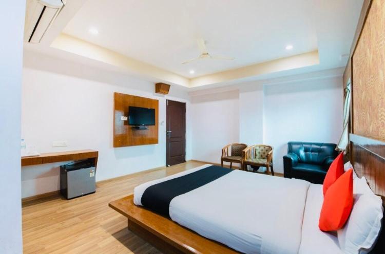 Seasons Residency Hotell Bangalore Exteriör bild