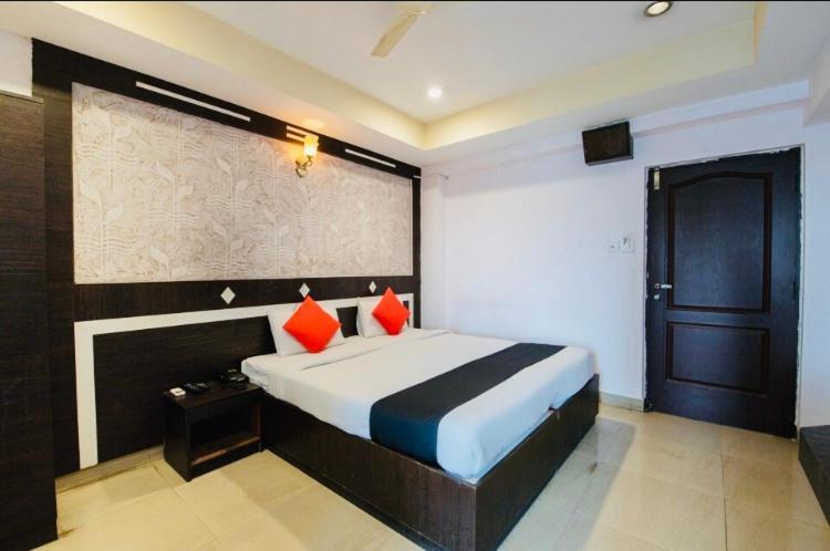 Seasons Residency Hotell Bangalore Exteriör bild